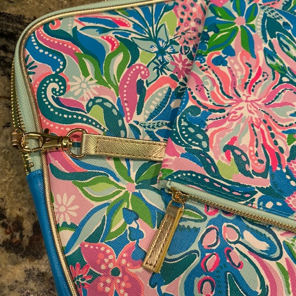 Lilly Pulitzer Laptop Sleeve - Picture 11 of 13
